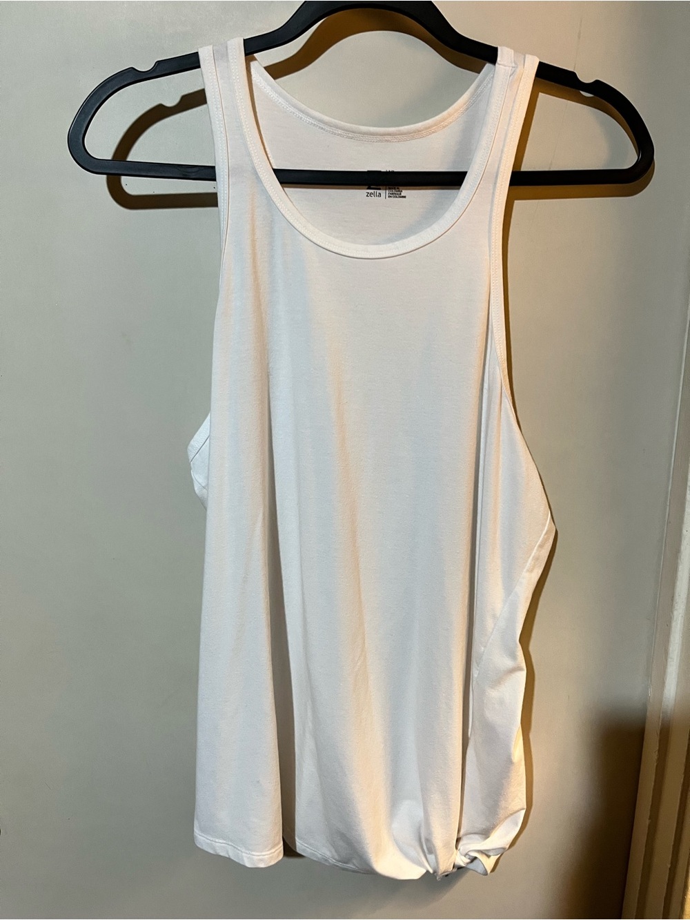 Z by Zella White Scoop-Neck Athletic Tank Size XL NWOT